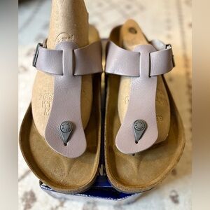 NIB Birkenstock Medina in Stone Coin size 45